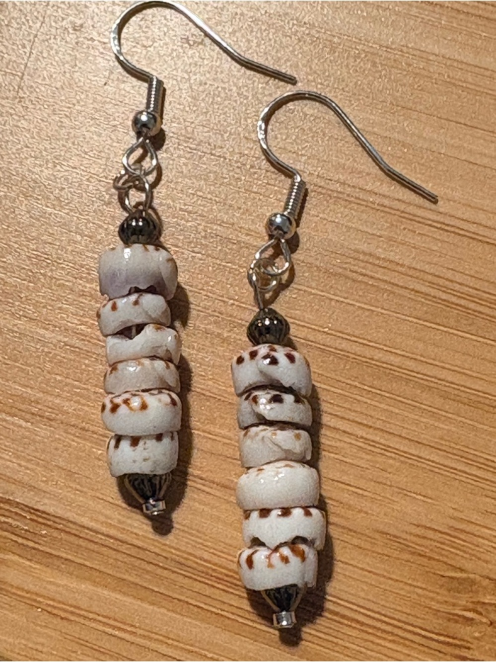 Hand Crafted Earrings Puka Stacked Seashell Silver Dangles Sea Ocean Islands - Picture 2 of 5